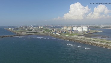 Tubos de geotextil como rompeolas sumergidos para la protección del puerto, Taichung, Taiwán