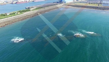 Tubos de geotextil como rompeolas sumergidos para la protección del puerto, Taichung, Taiwán