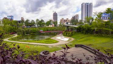 Maple Garden, a Recreational Park with Function of Flood Detention in the City Center, Taichung, Taiwan