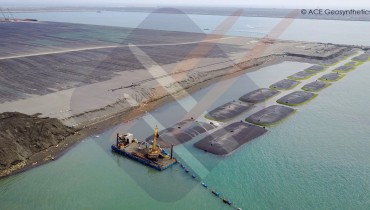 Use Giant Geotextile Tube for Temporary Cofferdam Reclamation at Harbor, Kaohsiung, Taiwan