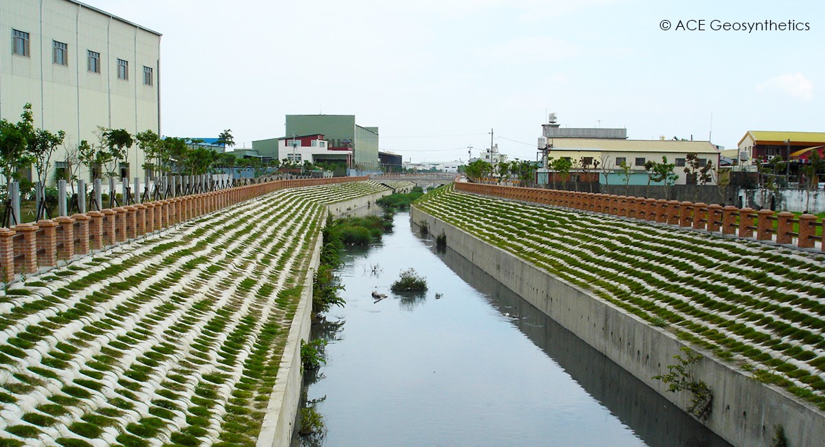 Élargissement et amélioration du canal de Niaosong pour la prévention des inondations, Taïwan