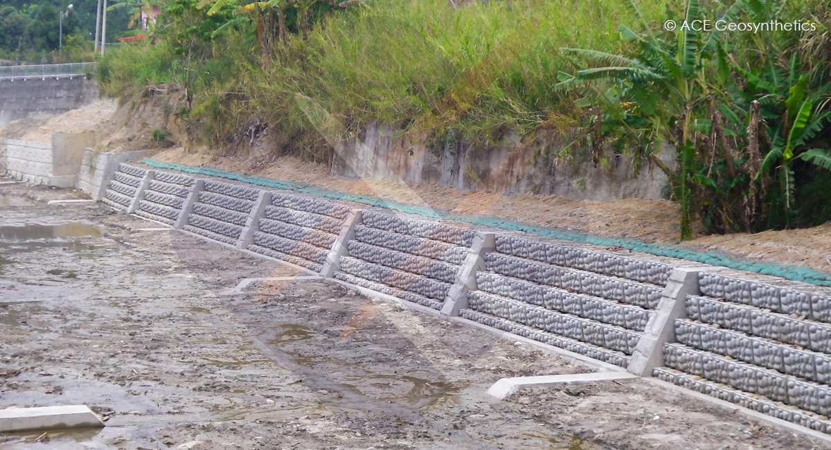 Revetment Improvement, Changhong Bridge, Taichung, Taiwan