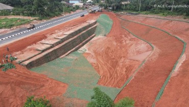 Mở rộng đường và phục hồi mái dốc gia cố bằng lưới địa kỹ thuật, Nigeria
